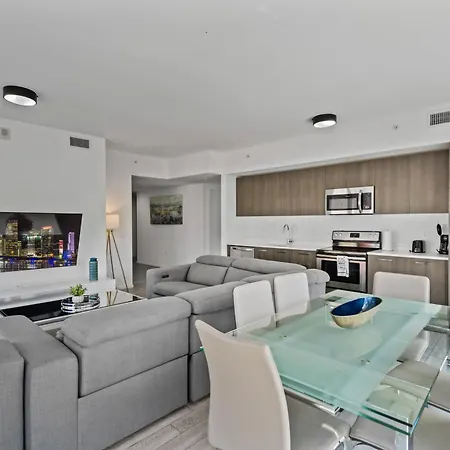 Amazing Location In The Heart Of Miami Apartment Exterior photo