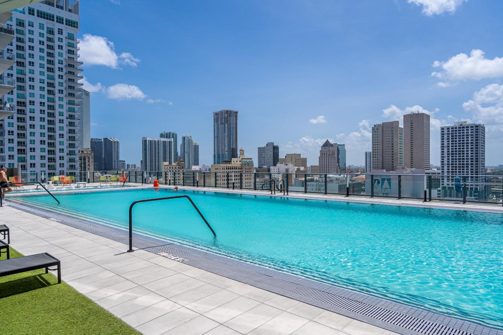 Amazing Location In The Heart Of * Miami